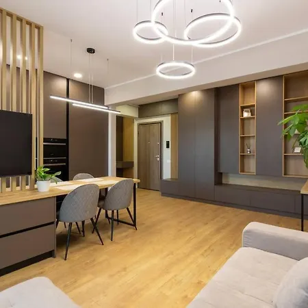 Elegant 2 Bedroom Retreat Bucarest Esterno foto