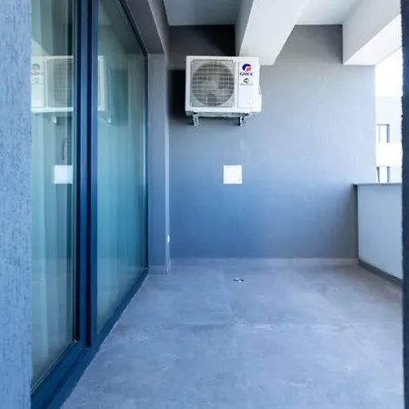 Elegant 2 Bedroom Retreat Bucarest Esterno foto