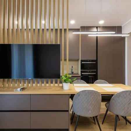 Elegant 2 Bedroom Retreat Bucarest Esterno foto